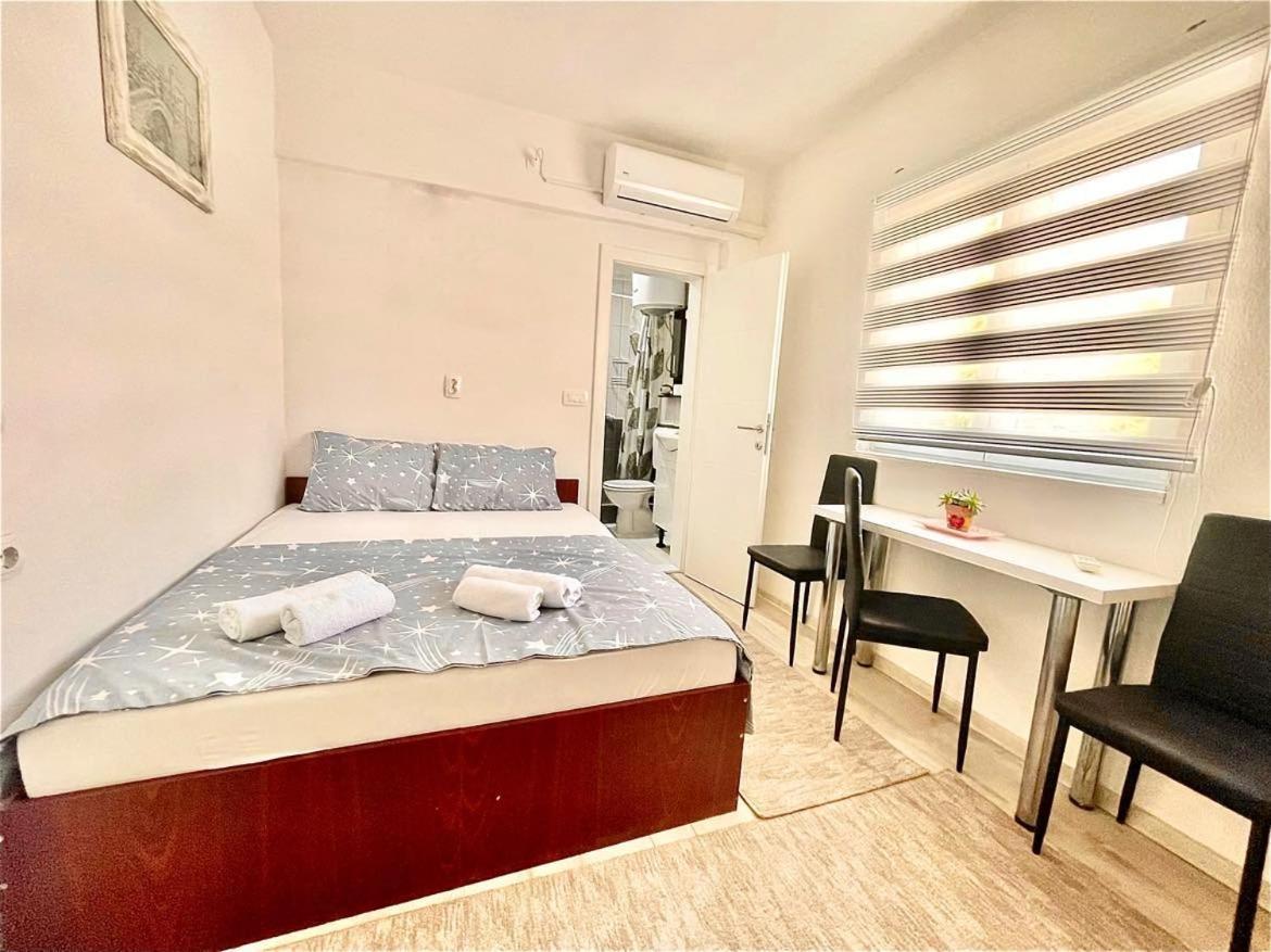 Apartment Adel Mostar Esterno foto